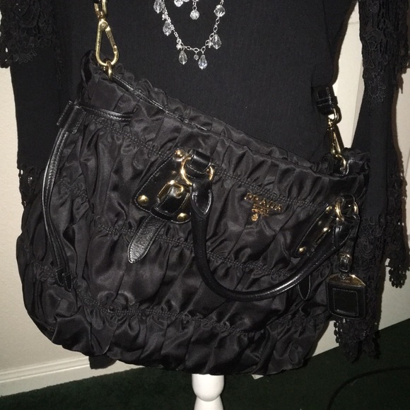 PRADA - Picture 4 of 16